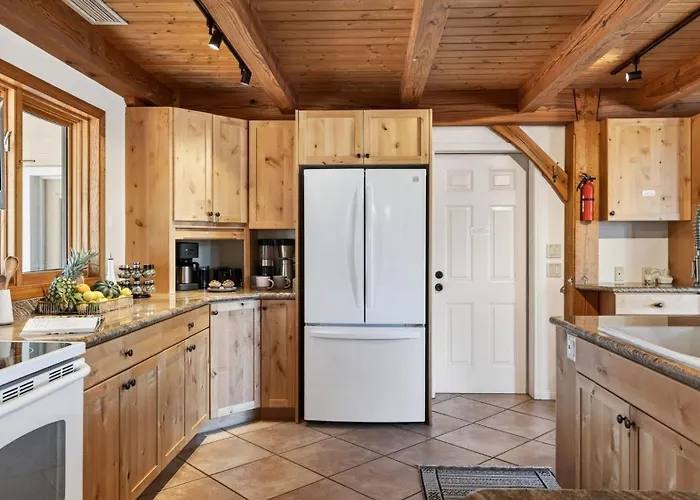 Timber Rock Retreat By Avantstay Holiday home